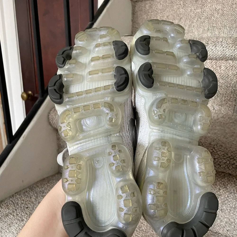 Nike Air Vapormax Flyknit 3.0 Pure Platinum with Purple Iridescent - Picture 9 of 14